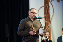 Гран при за документальный фильм режиссёру Максу Фадееву